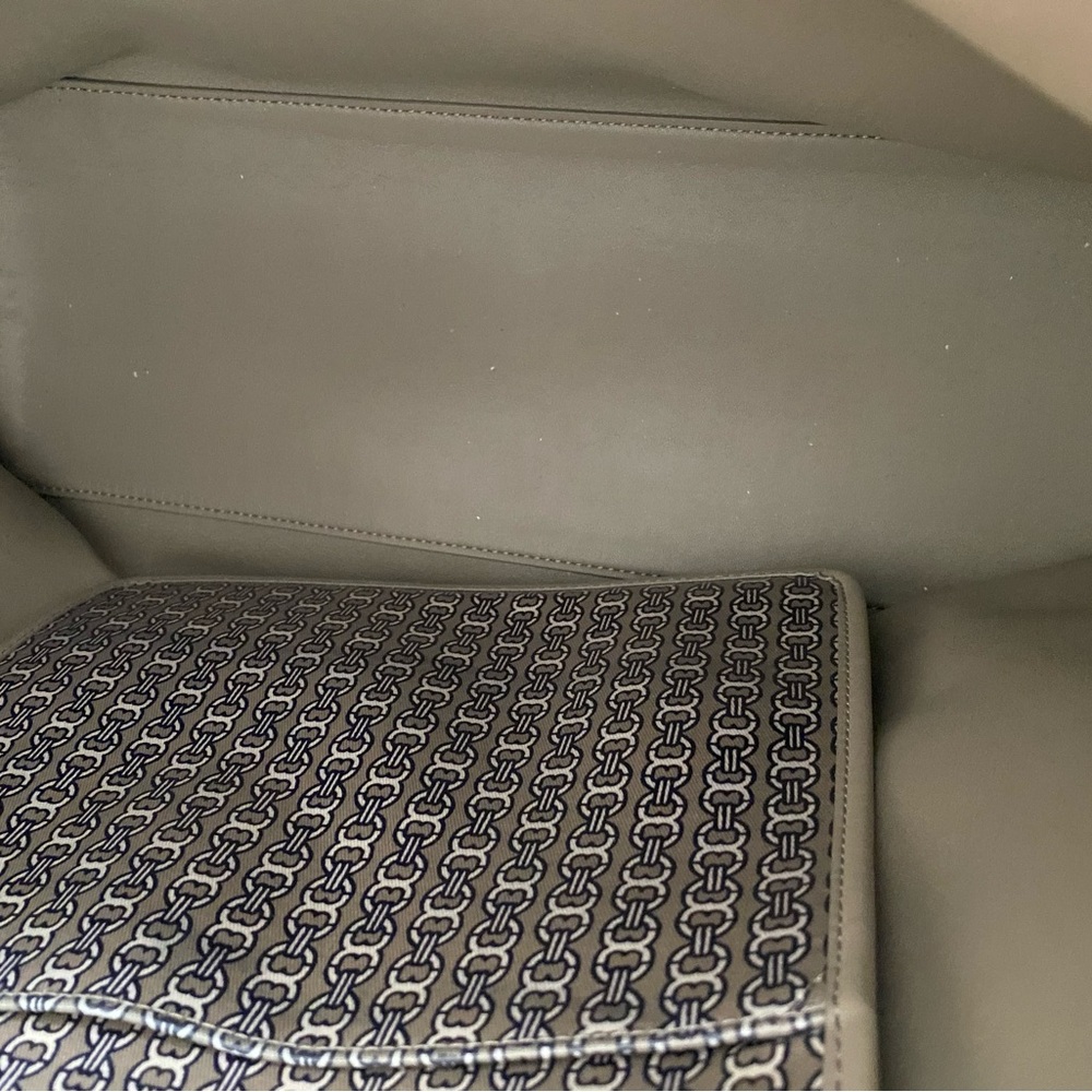 Tory Burch tote - Picture 5 of 5